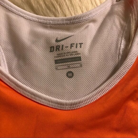 Nike dry fit racerback tank medium - Picture 2 of 5